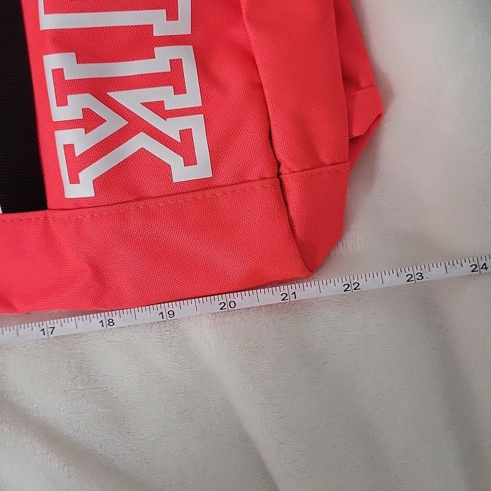 PINK Duffle Bag - Picture 4 of 9